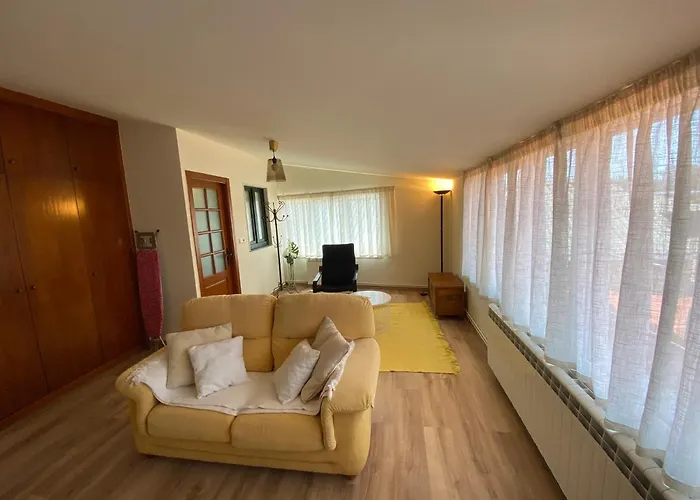 別荘 A Santiaga En Costa Da Morte *